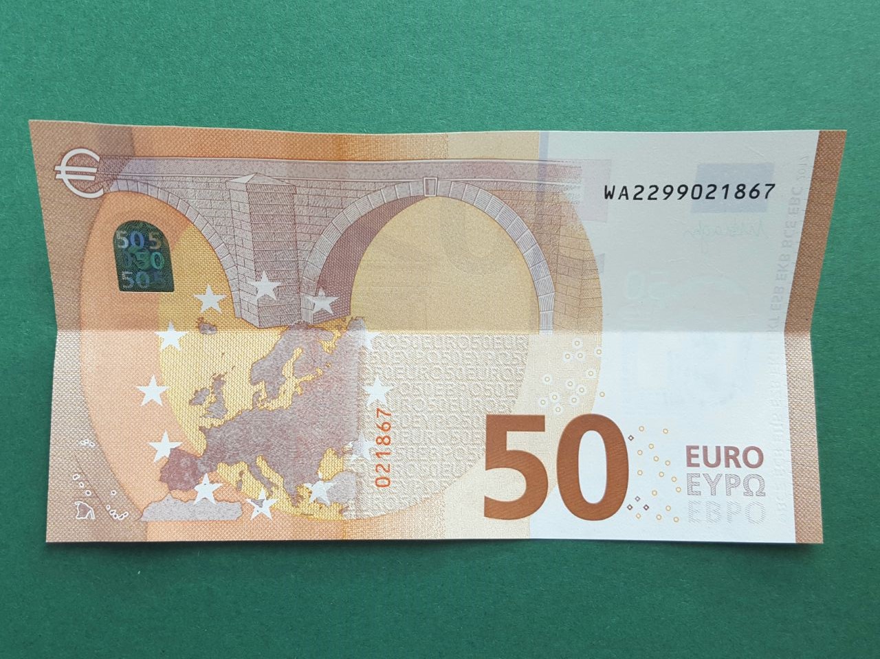 50 Euro Geldschein falten Schritt 1