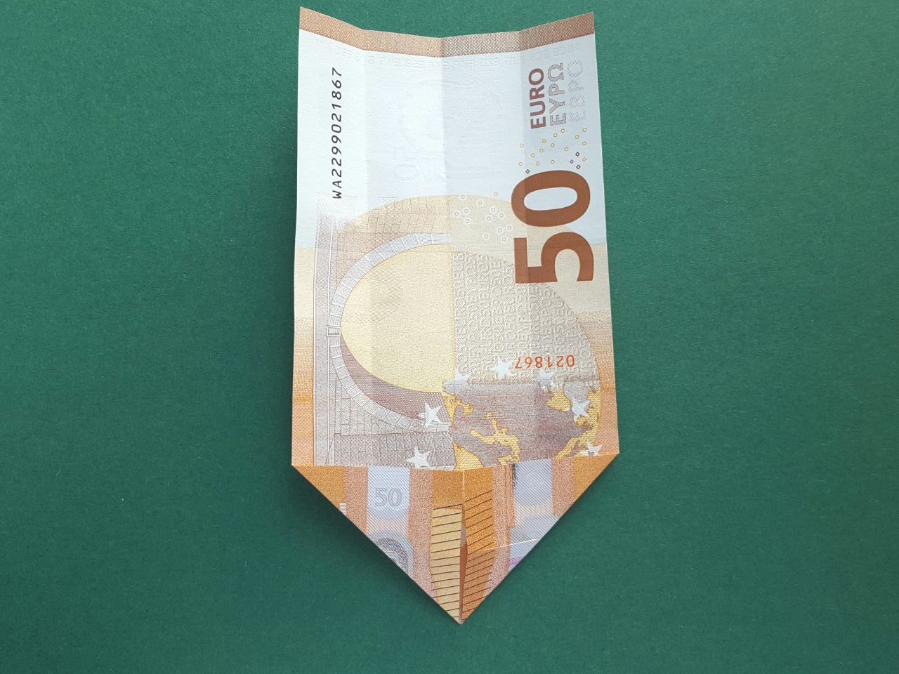 50 Euro Geldschein falten Schritt 5